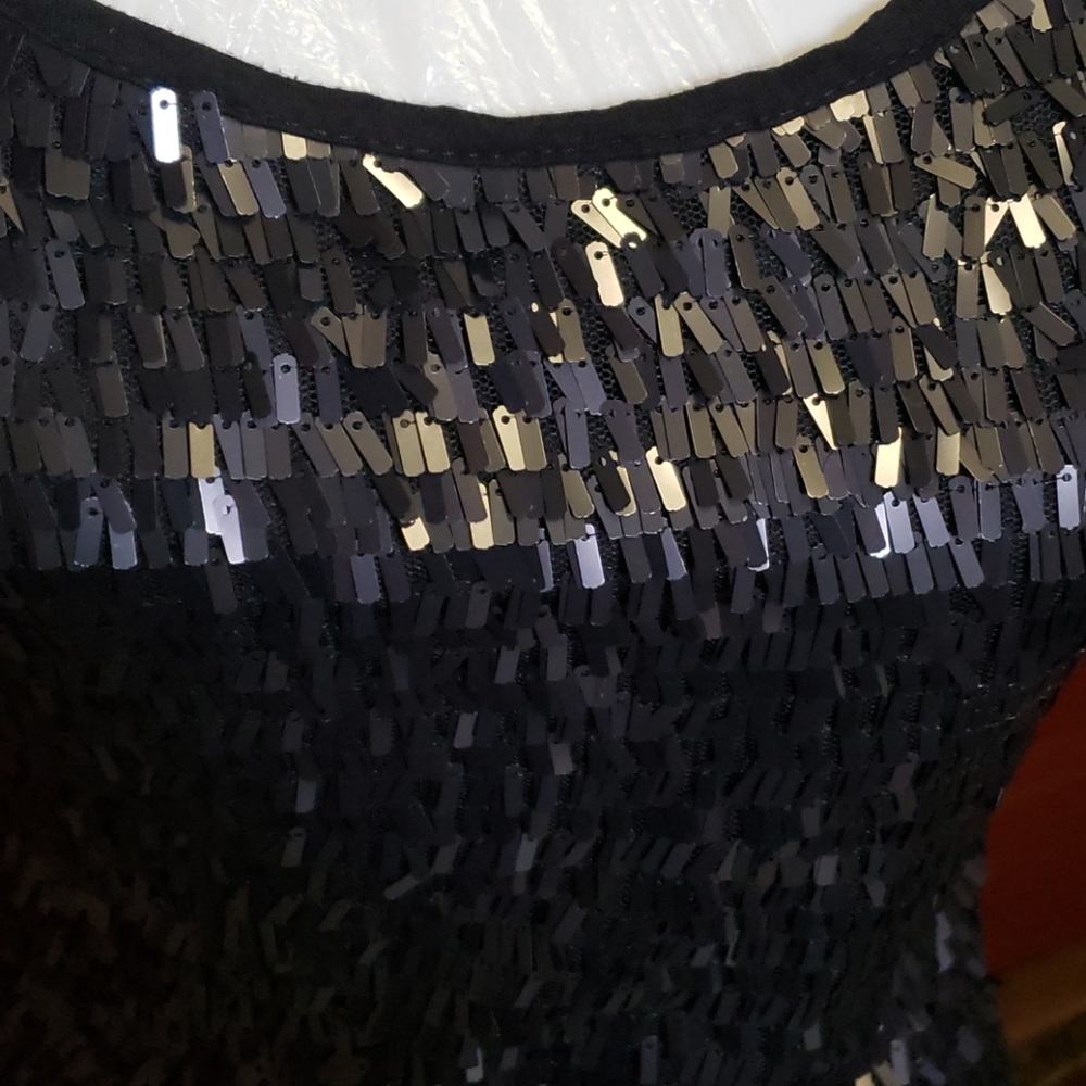 FOCUS Black Sequin Spaghetti Camisole SZ M - Picture 12 of 16